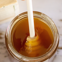 Cargar imagen en el visor de la galería, MIel Quillay líquida, miel liquida, la mejor miel, la mejor miel chilena, miel de alta calidad
