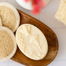 Cargar imagen en el visor de la galería, Jabón para regalo, jabón artesanal, jabón sin parabenos, jabones sin parabenos,Jabón leche de cabra, jabón a domicilio, jabón de miel, jabón de leche de cabra y miel, jabón de miel orgánica, jabón leche de cabra, precio jabón leche de cabra