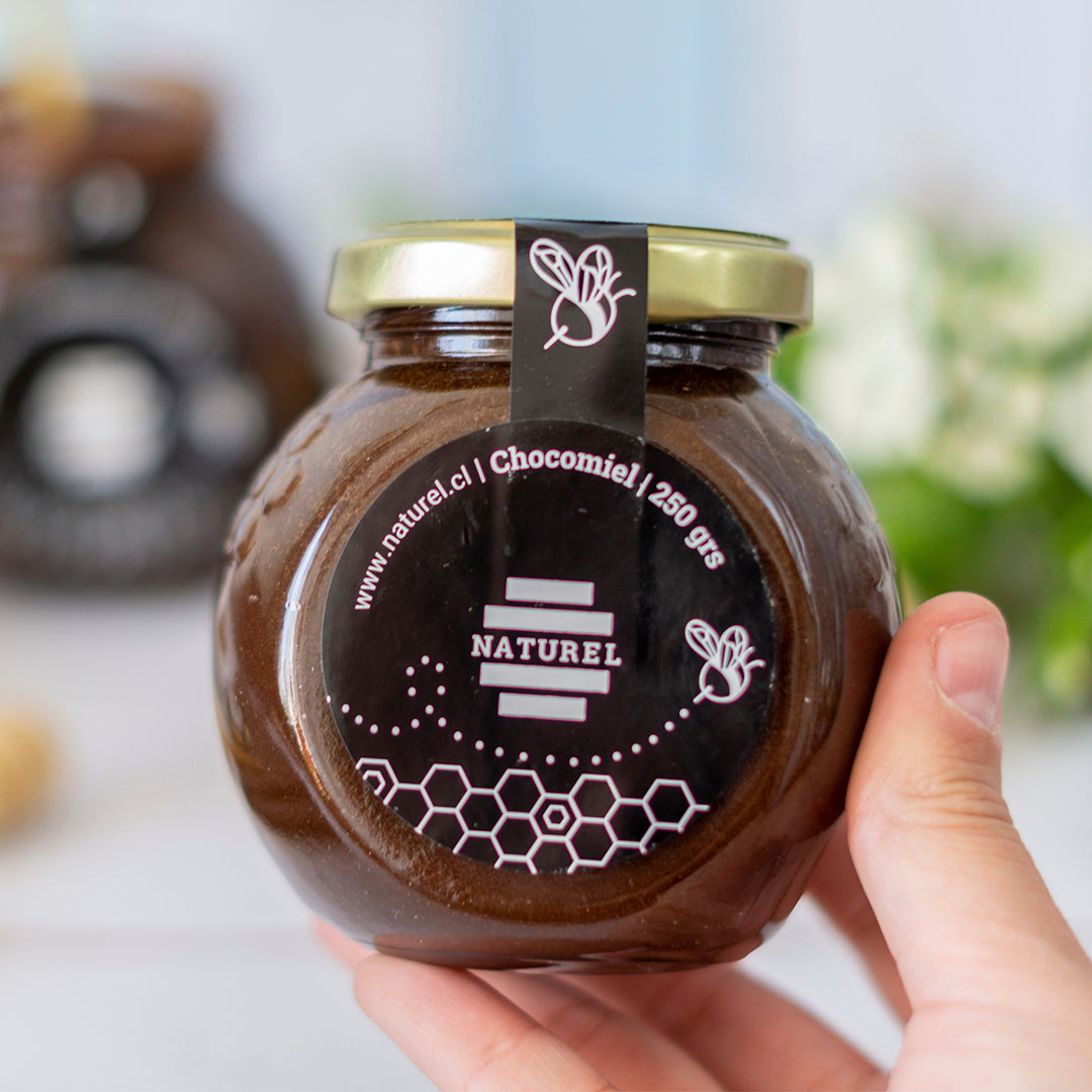 Chocomiel, Chocomiel Naturel, Nutella Natural, dulces sin azúcar, productos sin gluten, productos vegetarianos, productos sin leche, productos sin lactosa, productos naturales de origen agroecológico elaborados sin azúcar, sin leche y sin gluten dulces naturales, dulces saludables, dulces sin azúcar, nutella natural, chocolate sin azúcar, crema de cacao., producto con cacao puro, dulces de miel